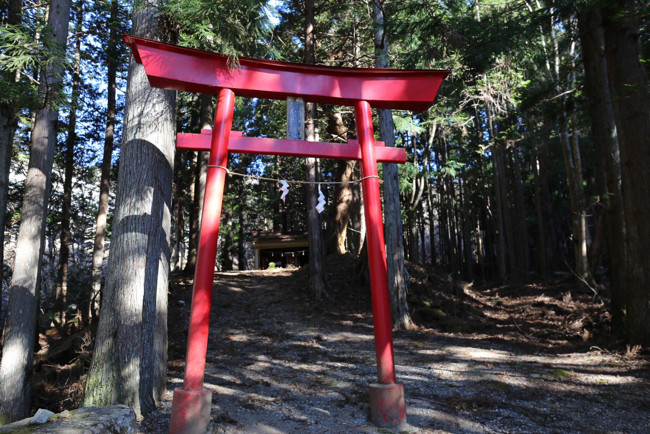 ②石船(いしぶな)神社・雛鶴(ひなづる)神社「雛鶴姫伝説」